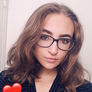 Meet your Posher, Olivia